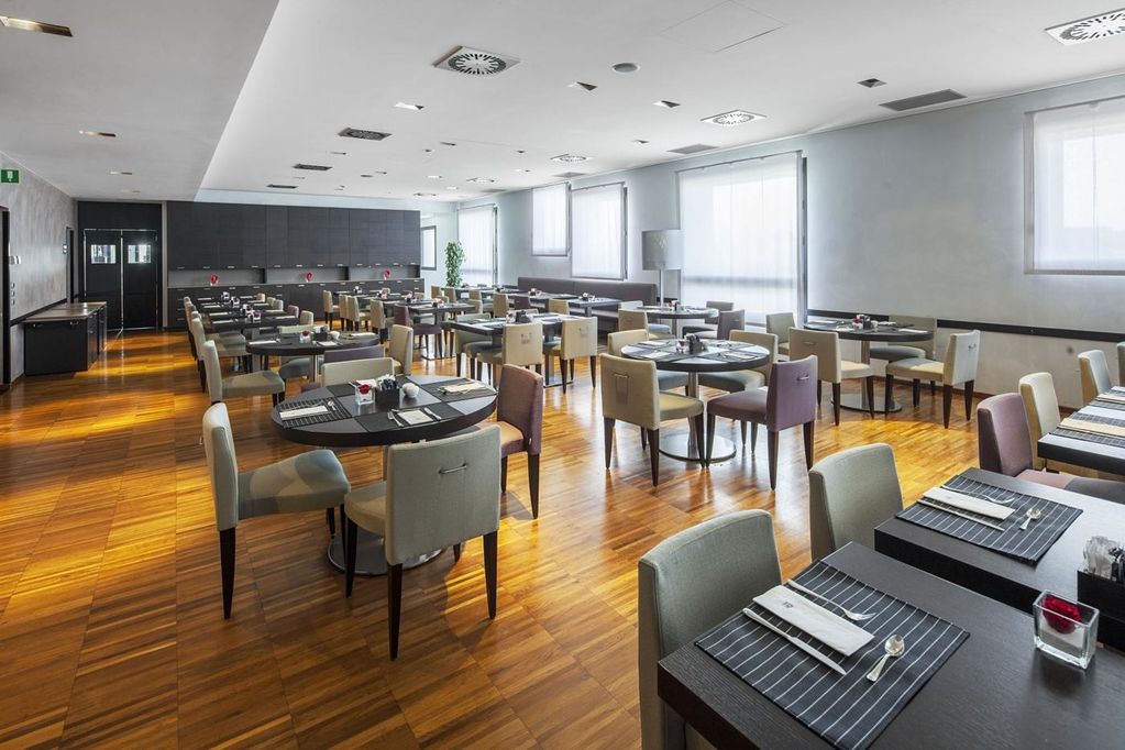 Nh Milano Fiera Hotel Rho Restaurant photo